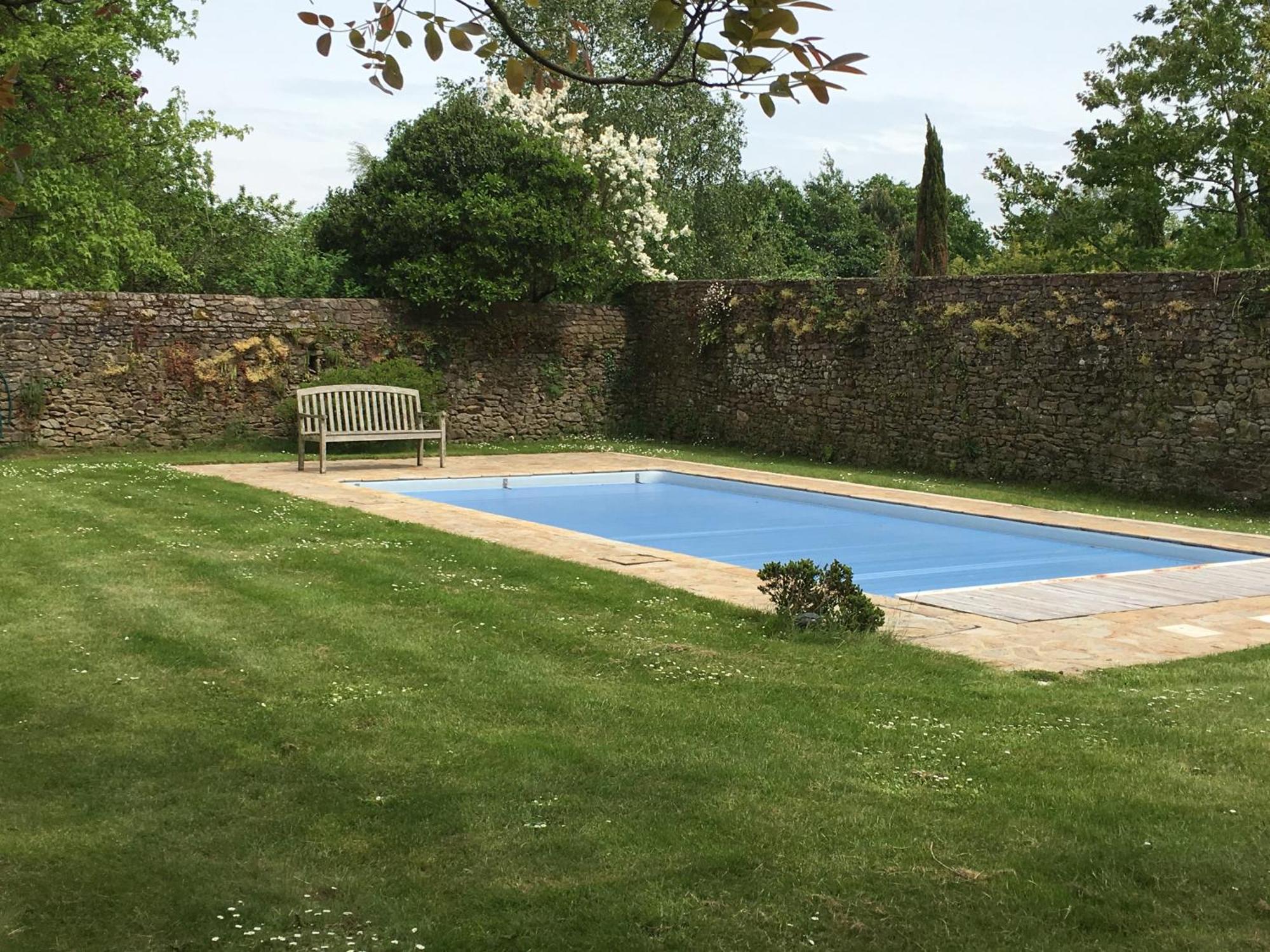 Manoir Des Bords De Rance Bed & Breakfast Plouër-sur-Rance Екстериор снимка