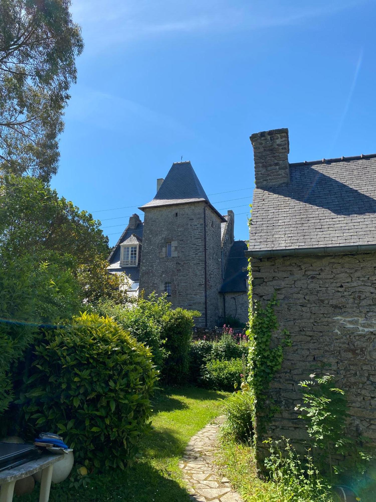 Manoir Des Bords De Rance Bed & Breakfast Plouër-sur-Rance Екстериор снимка